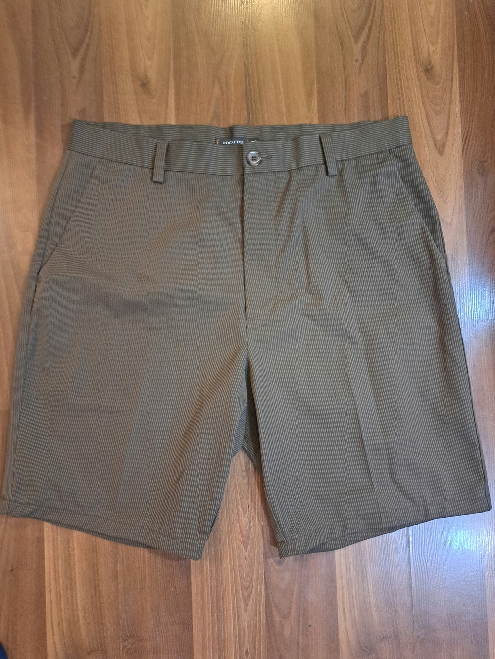 Dockers Men's Brown Pinstripe Flat Front Shorts